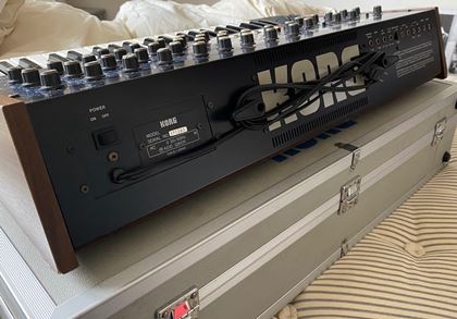 Korg-Mono/Poly w/ original Korg case etc